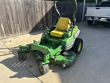 Main image John Deere Z830A