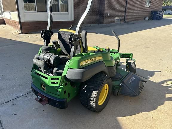 Image of John Deere Z830A equipment image 4