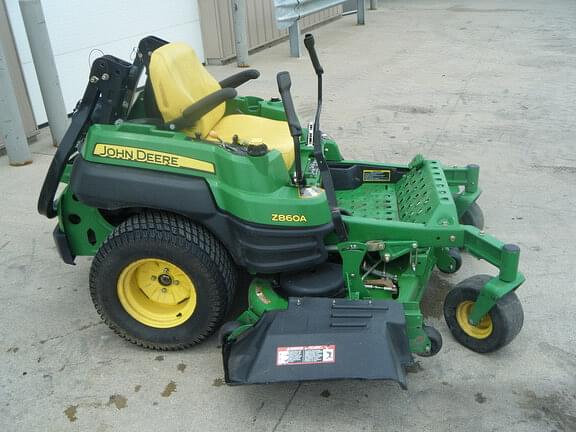 Image of John Deere Z860A equipment image 2