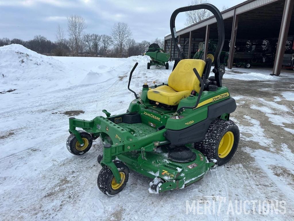 2009 John Deere Z925A Equipment Image0