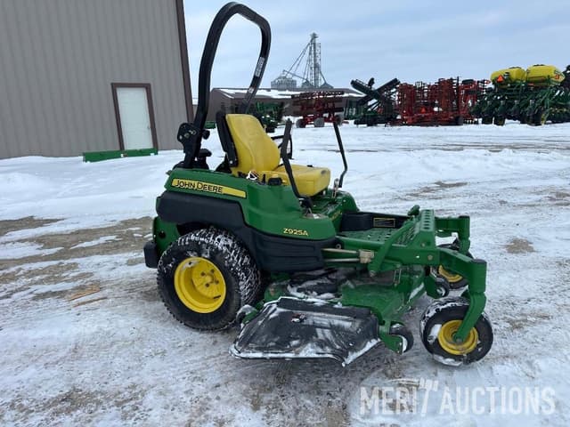 Image of John Deere Z925A equipment image 2