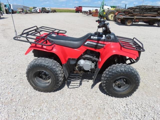 Image of Kawasaki Bayou 250 equipment image 4