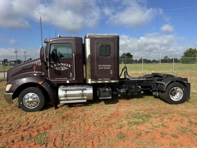Image of Kenworth T300 equipment image 1