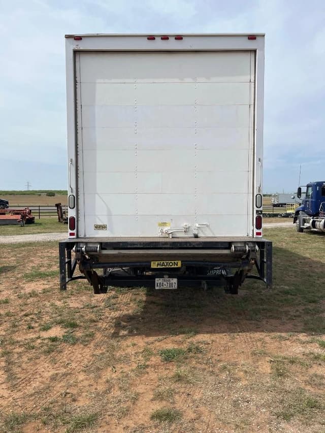 Image of Kenworth T300 equipment image 3