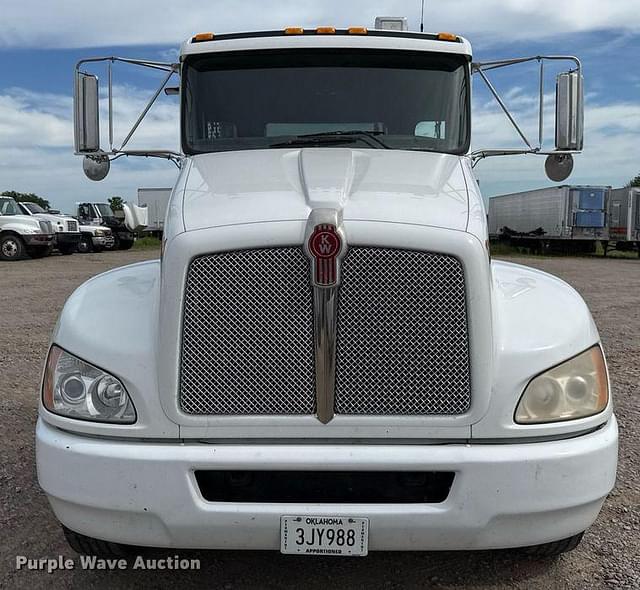 Image of Kenworth T370 equipment image 1