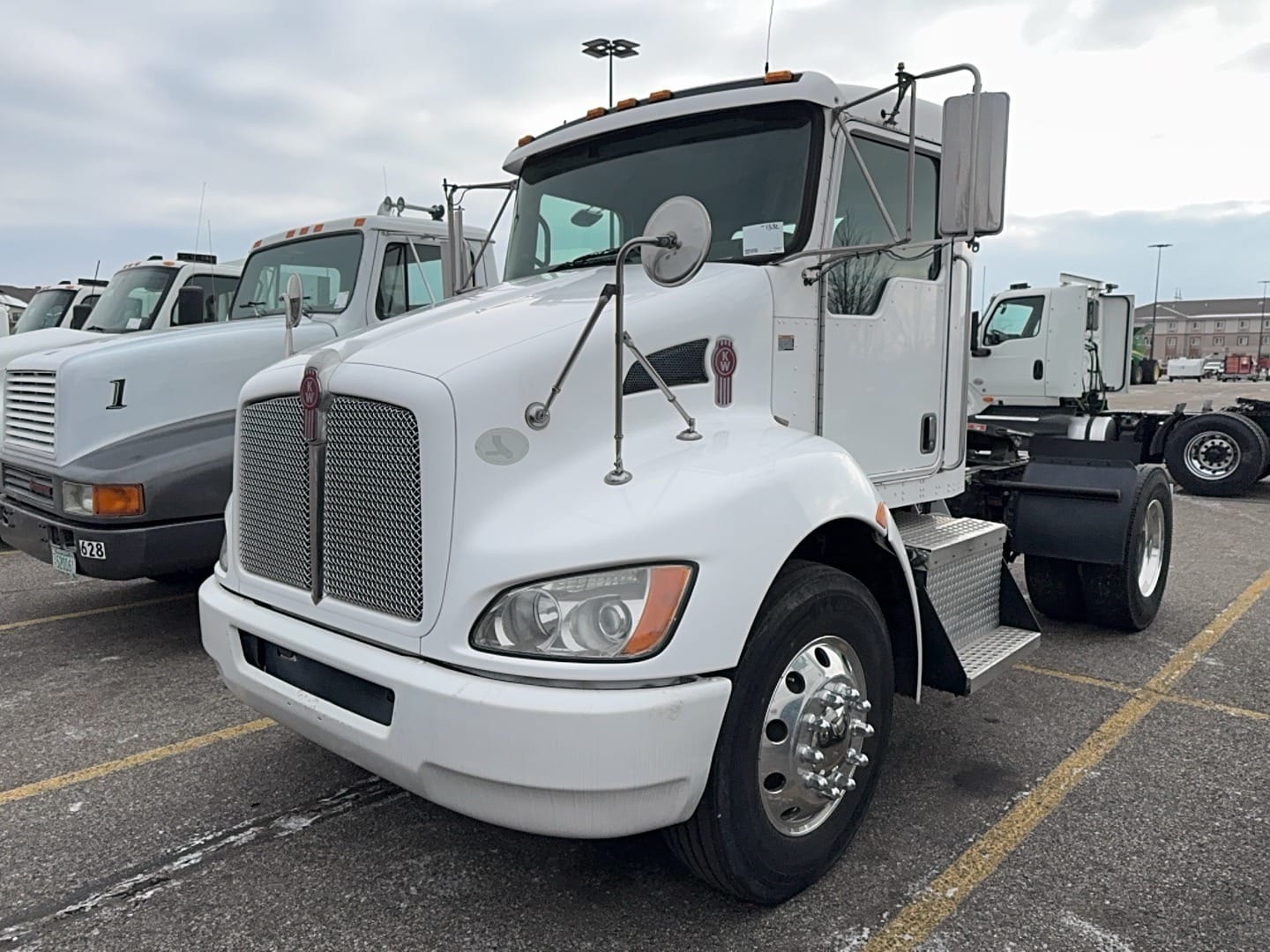 2009 Kenworth T370 Equipment Image0