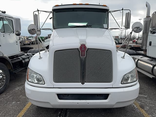 Image of Kenworth T370 equipment image 1