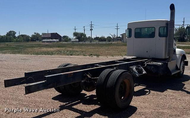 Image of Kenworth T370 equipment image 4