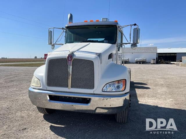 Image of Kenworth T370 equipment image 1