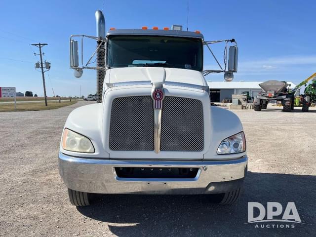 Image of Kenworth T370 equipment image 2