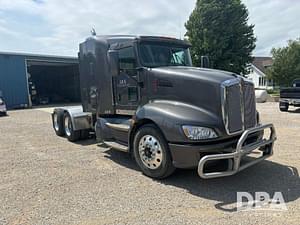 2009 Kenworth T600 Image