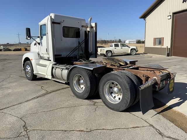 Image of Kenworth T660 equipment image 3