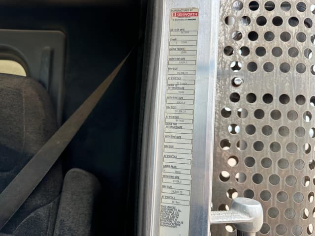 Image of Kenworth T800 equipment image 4