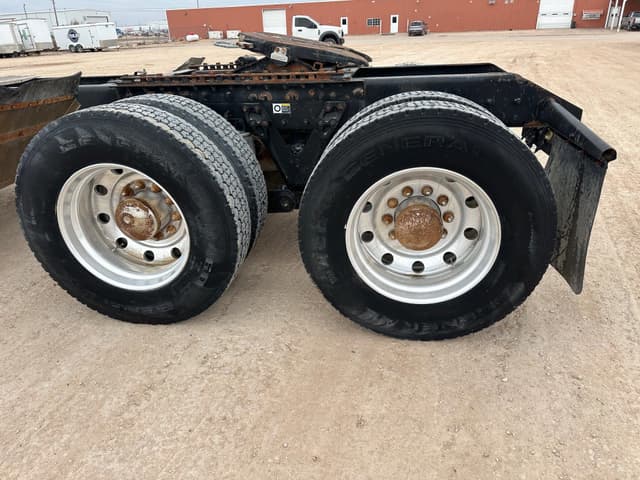 Image of Kenworth T800 equipment image 2