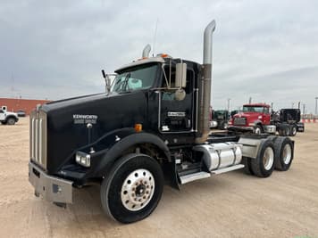 Main image Kenworth T800