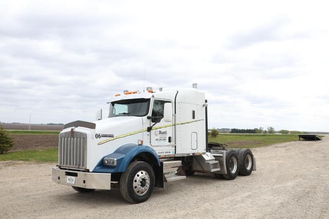Image of Kenworth T800 equipment image 1