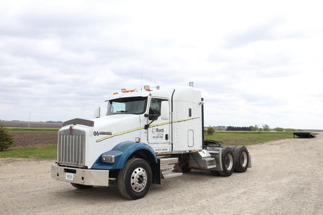 Image of Kenworth T800 equipment image 1