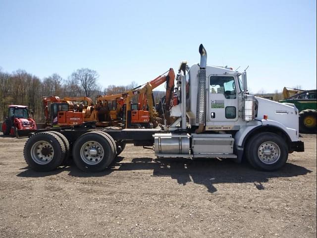 Image of Kenworth T800 equipment image 2