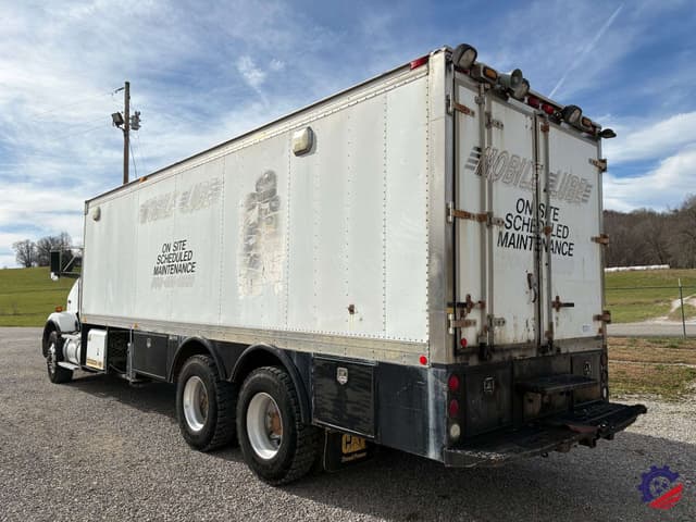 Image of Kenworth T800 equipment image 4