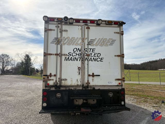 Image of Kenworth T800 equipment image 3