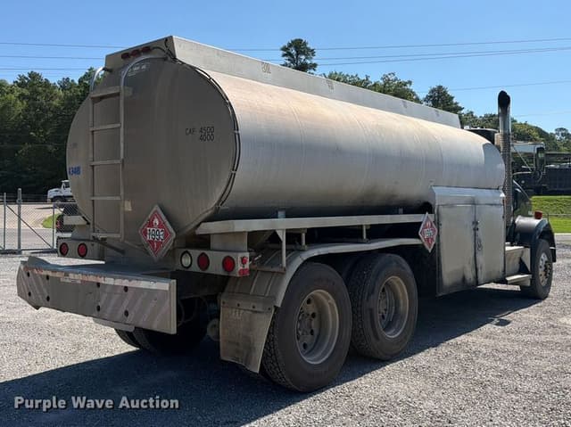 Image of Kenworth T800 equipment image 4