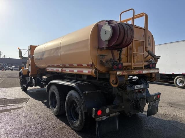 Image of Kenworth T800 equipment image 3