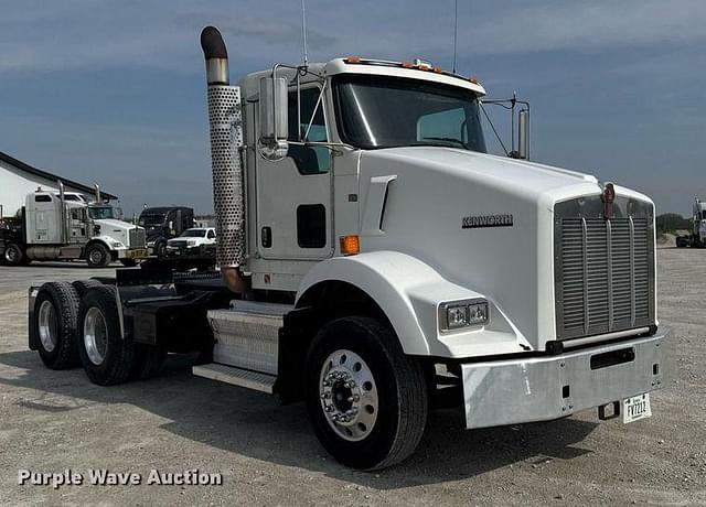 Image of Kenworth T800 equipment image 2