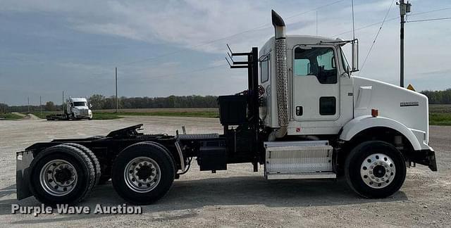 Image of Kenworth T800 equipment image 3