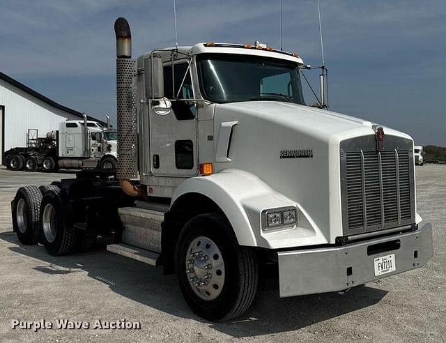 Image of Kenworth T800 equipment image 2