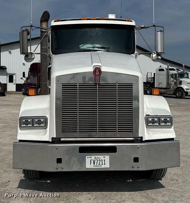Image of Kenworth T800 equipment image 1
