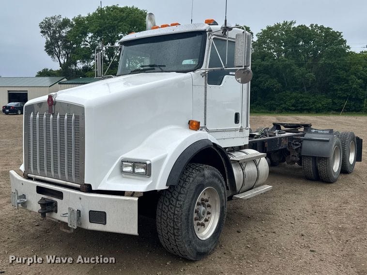 2009 Kenworth T800 Equipment Image0