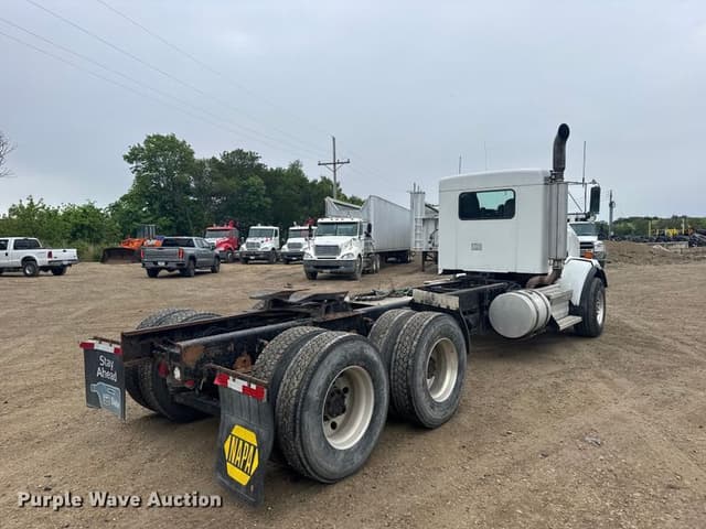 Image of Kenworth T800 equipment image 4