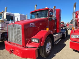 2009 Kenworth T800 Image