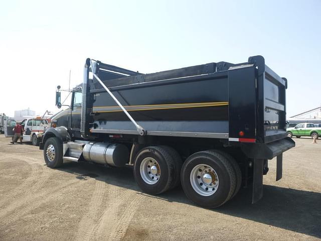 Image of Kenworth T800 equipment image 3