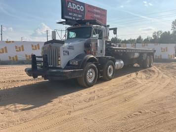 Main image Kenworth T800