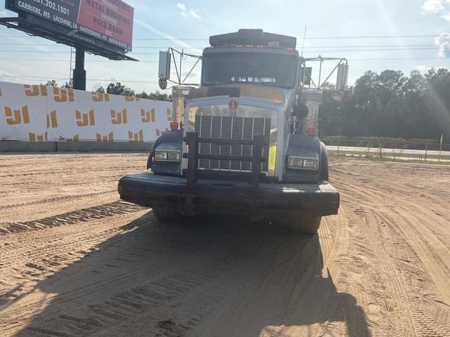 Image of Kenworth T800 equipment image 1