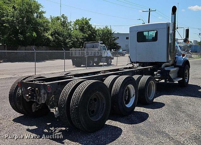Image of Kenworth T800 equipment image 4