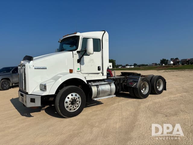 Image of Kenworth T800 equipment image 1