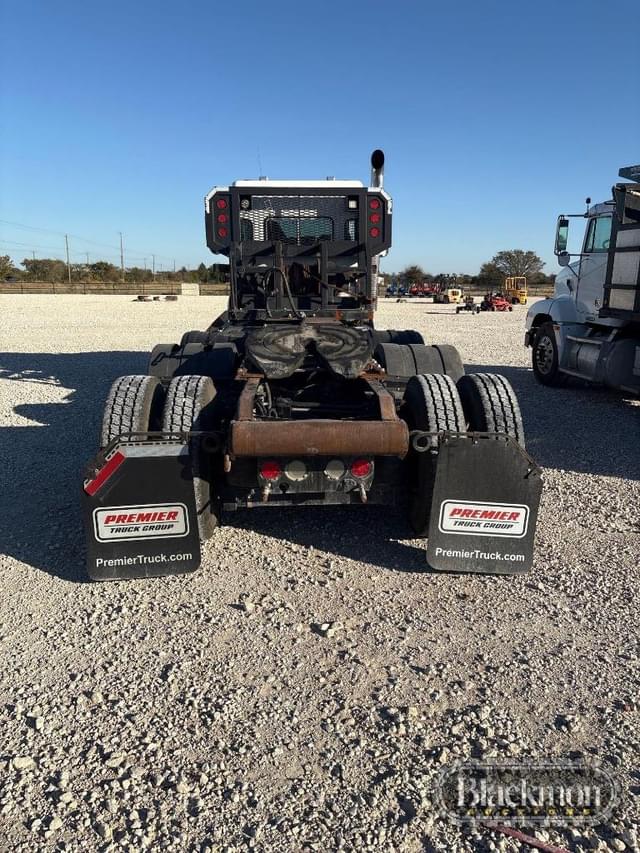 Image of Kenworth T800 equipment image 2