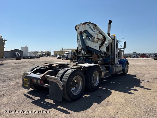 Image of Kenworth W900 equipment image 4