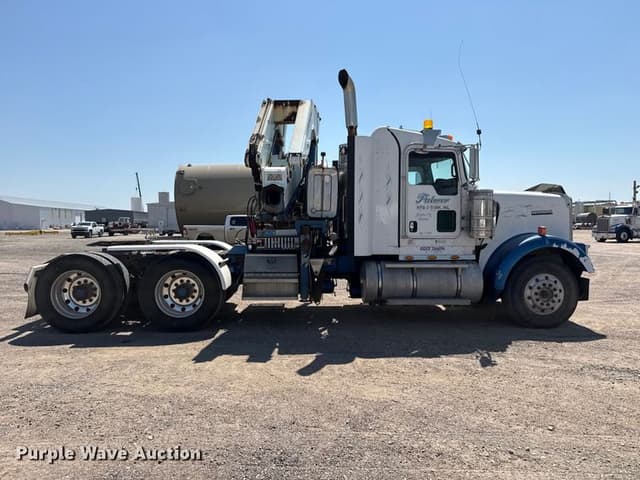 Image of Kenworth W900 equipment image 3