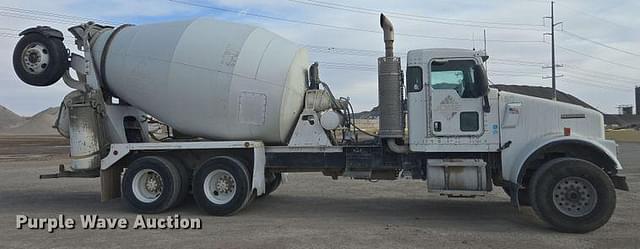 Image of Kenworth W900 equipment image 3