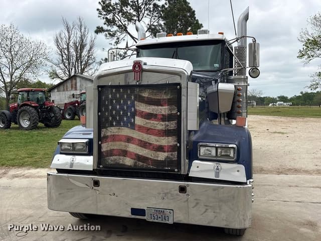Image of Kenworth W900 equipment image 1