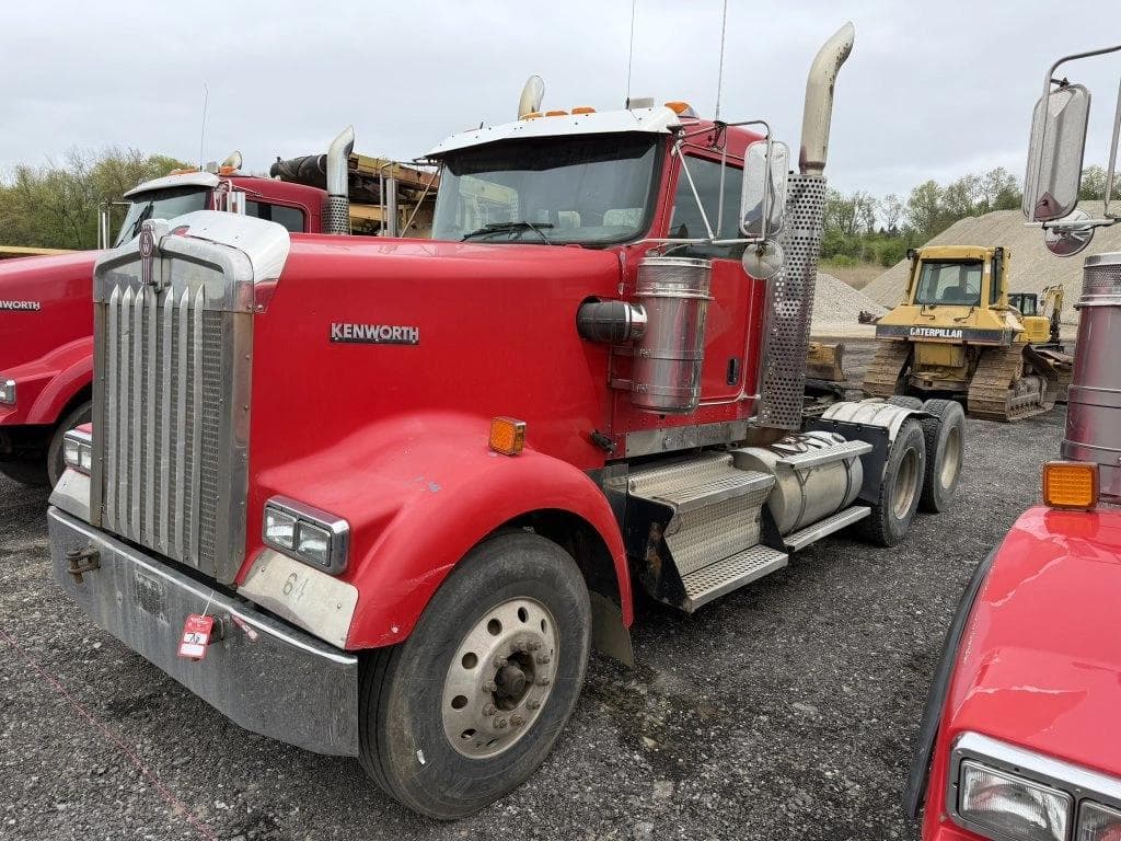 Image of Kenworth W900 Primary image