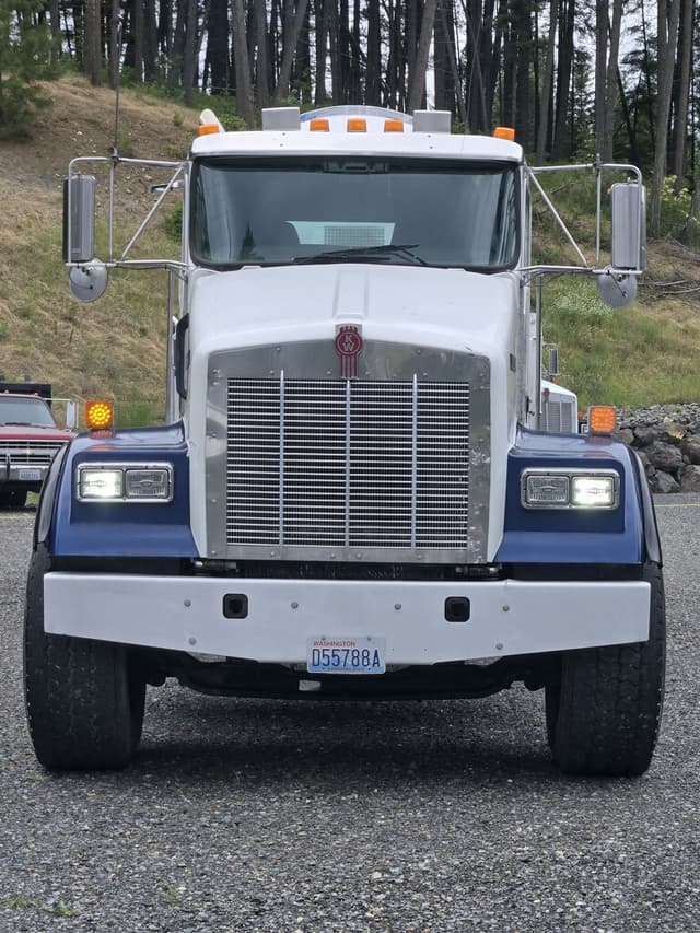Image of Kenworth W900B equipment image 1