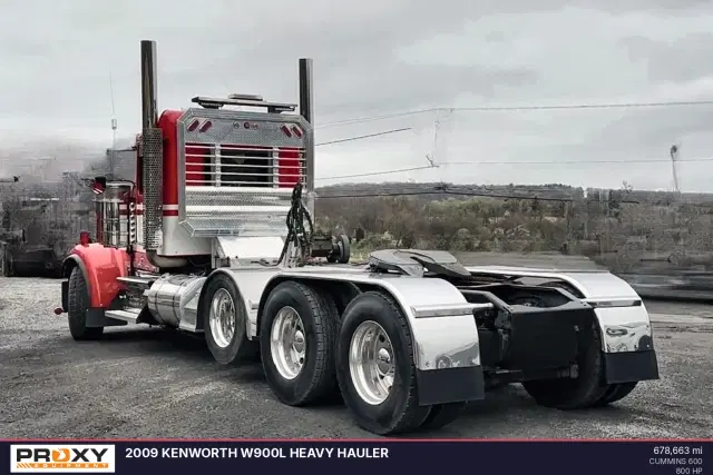 Image of Kenworth W900L equipment image 3