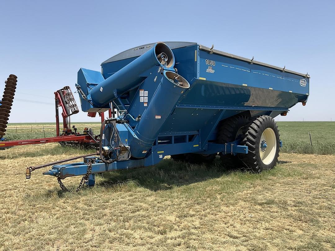 Image of Kinze 1050 Primary image
