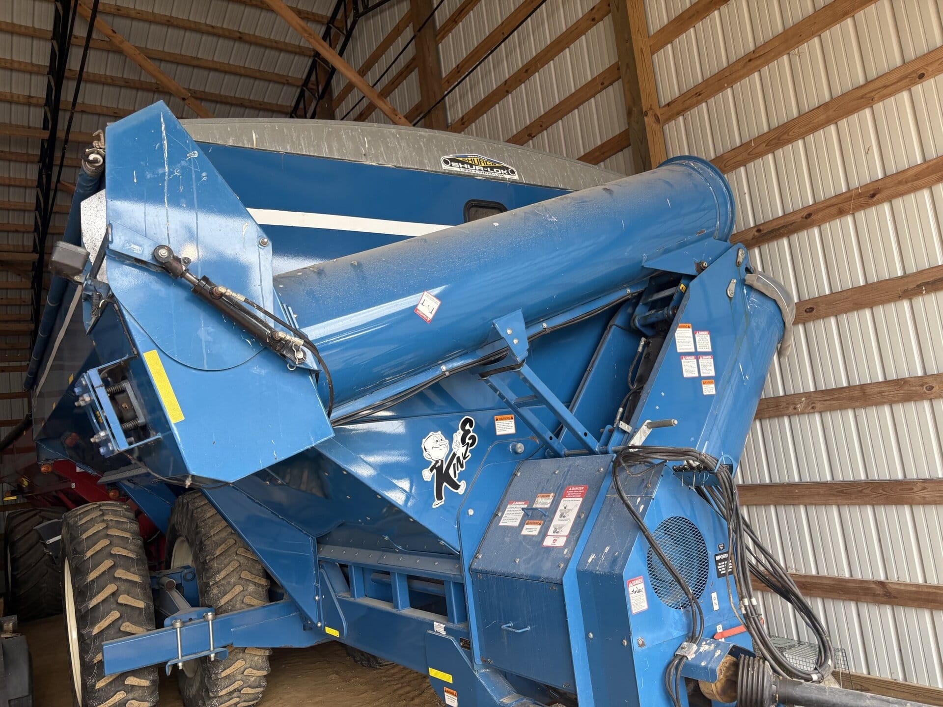 2009 Kinze 1050 Equipment Image0
