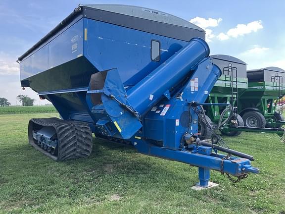 Image of Kinze 1050 equipment image 4