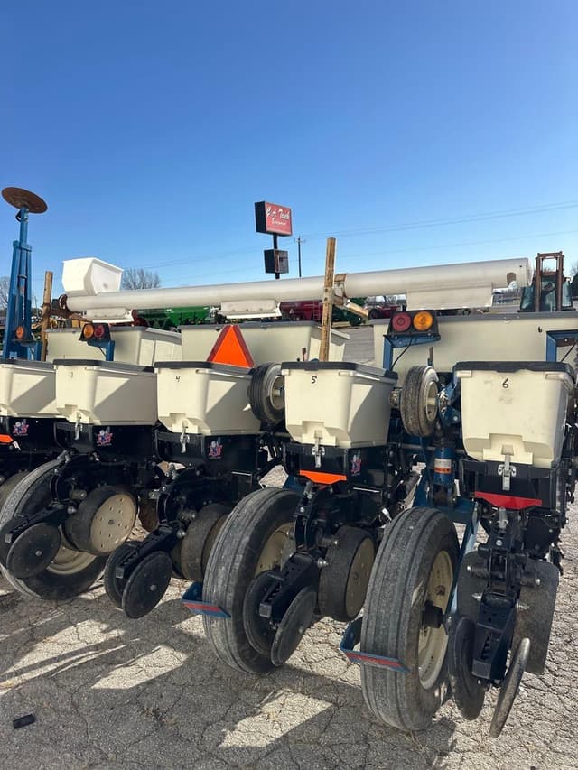 Image of Kinze 3000 equipment image 4